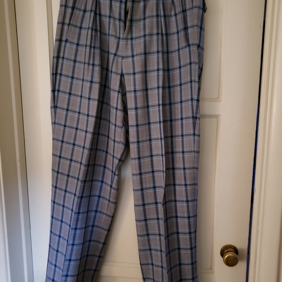 Sophisticated Tiglio Rosso 3 piece men's suit. Shades of blue plaid. - Picture 8 of 12